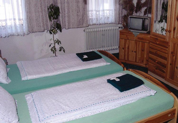 Hotel Drei Koenige 넥카르비쇼프샤임 외부 사진
