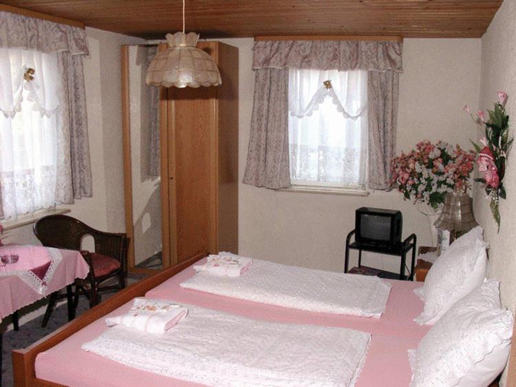 Hotel Drei Koenige 넥카르비쇼프샤임 외부 사진